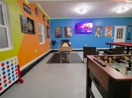 Game Room, Large Home, Outdoor Pool, Golf