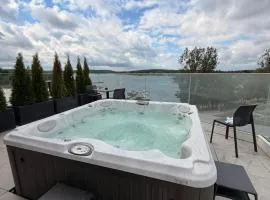 Nad zatoką Ukiel apartamenty przy jeziorze