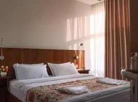 Omar Khayyam Hotel