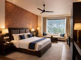 The Vaikunth -A four Star Hotel Centrally Heated & Air Cooled # Near Mall Road # Big Parking # Lift #Spacious Rooms # Most Awarded # Property Of The Year #、ダラムシャーラーのホテル
