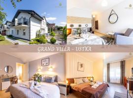 GRAND VILLA USTKA- POKOJE z BALKONAMI I TARASAMI, PARKING W CENIE !, hotel sa Ustka