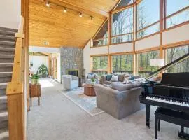 Beautiful A Frame Chalet with Grand Piano close to West Point Chalet Baby Friendly