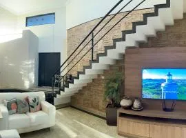 Casa Ampla com ar wi fi prox Thermas Carrara