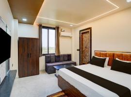 HOTEL O ROYAL GRAND, ξενοδοχείο σε Vrindāvan