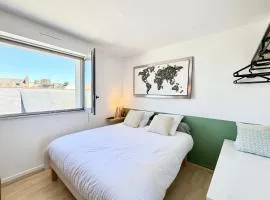 Bright City Sanctuary Walkable to Harbor & Beaches