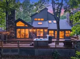 Sauna & Hot Tub - 7th Hole Chalet - Sleeps 14