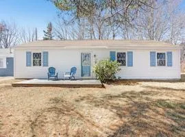 Dog-friendly home in great locale close to the ocean with yard, streaming, W/D