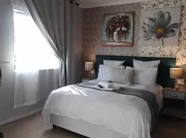 Naliya Guest house