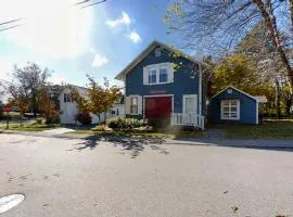 Historical New England home, outdoor shower , Dog-friendly