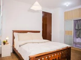 NEW 360 view Penthouse near alabang! 2B2B w Pool!