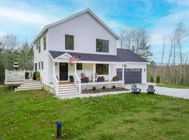 Birch Tree Retreat, 6-bedroom family getaway spot
