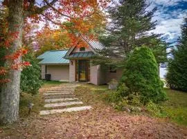 Bee Hive Cottage, romantic Maine waterfront cottag