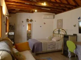 Coqueto estudio con terraza
