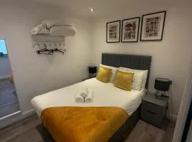 Harrington Street Apartments by StaySavvy Accommodation