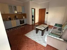 Apartment 2 minutes from Golem Beach