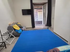 al centro di napoli accanto al Crist0 velato