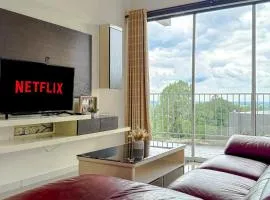 Relaxing 3BR Condo near Taiping Lake Garden Zoo with Free WiFi Netflix