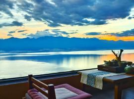 Super Invincible All Seaview Villa, Hotel in Dali