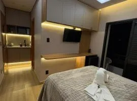 Suite Conceito Reformada com Cozinha Planejada, Iluminacao Cenica e Piscina Resort em Serra Negra
