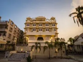 Tripli Regalia Mayur Palace