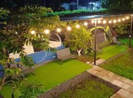 Camping Green house