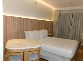 Alasra Suites, hotel sa Ulat Segundo