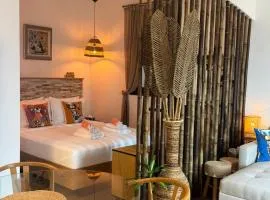 Avra Guesthouse