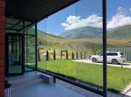 Serene Mountain Retreat - Ala-Archa