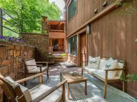 New Listing 3 BR 3 BA Aspen Condo near Gondola