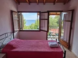 Cozy apartment with a great view! R
