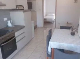 Apartmani Laura i Anđela