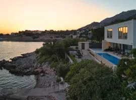 Vila Marita Private Seafront Estate