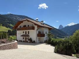 Nature Residence Telfnerhof, hotel em Laion