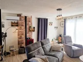Maison chaleureuse à Forcalquier avec magnifique terrasse