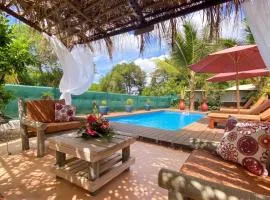 Charming House in Albion with Shared Pool