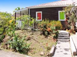 Bungalow accueillant à Bouillante avec climatisation et terrasse