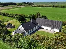 Flot Renoveret Landejendom Sj1058