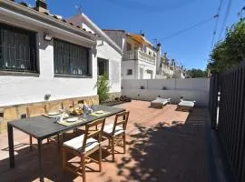 Empuriabrava Byblos Acogedora casa con jardín privado y piscina comunitaria en Empuriabrava Costa Brava