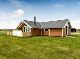 Dejligt Kalmarhus Med Indhegnet Terrasse Sj115