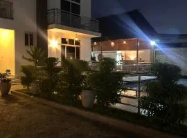 Vianuels Zan suits Hotel