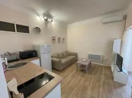 Cozy studio au coeur du village de Montauroux