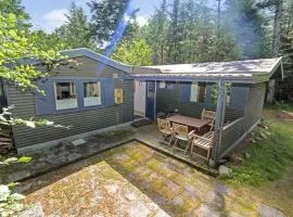Cozy Holiday Home In A Private Forest Sj1121