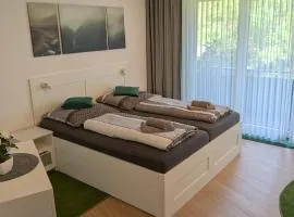 Apartment #21 im Haus Deutsch Krone - EG, Balkon, Pool - Renoviert 2026