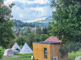 Pura Vida Mountain Glamping