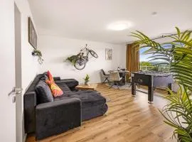 MOLA Apartments - Panoramablick, Balkon, 5 Pers, Bahnhofsnähe, Parkplatz