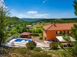 Apartment Ana with private pool