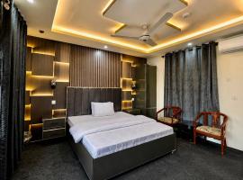 The Comfy By Hotel Mountain Track, хотел в Taranna