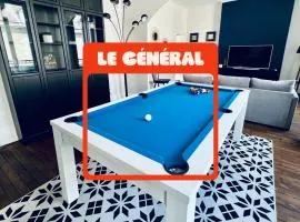 "Le Général" Appartement prestige proche gare, haut-de-gamme, avec billard et parking privé