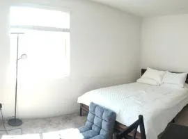 Large Bedroom with Private Bath Free Washer Dryer Internet