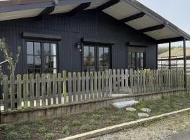 The Wooden Nest Jacuzzi & Lake View